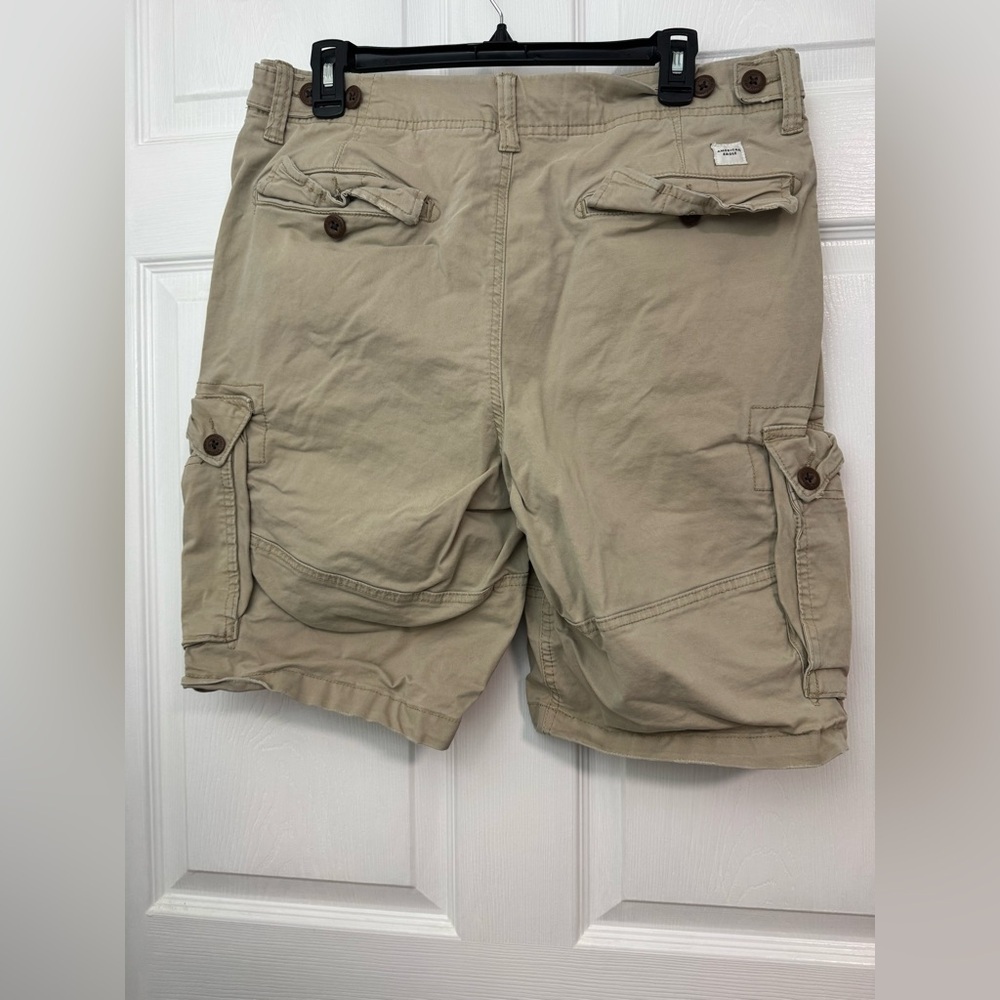 American Eagle Outfitters Beige Cargo Shorts - Picture 2 of 5